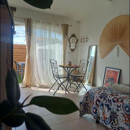 Studio Mi Casa Es Su Casa Vauvert Ngoại thất bức ảnh